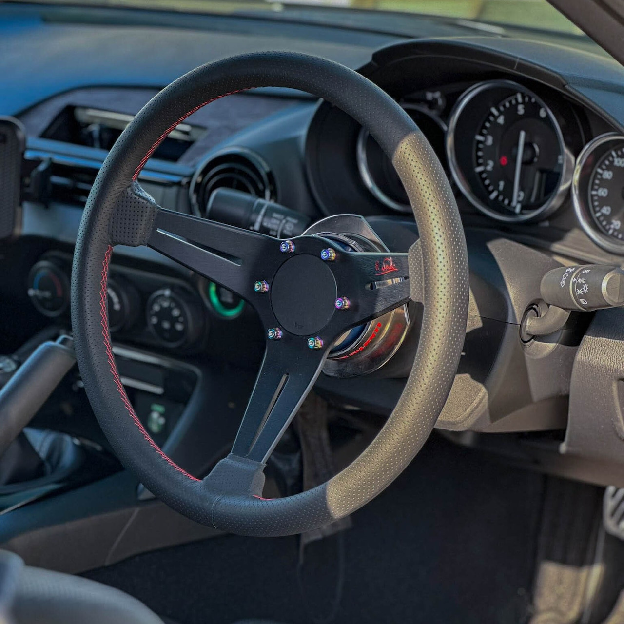 NA Motors Flat Horn Button Ver6 ALL BLACK For MX5 | REV9