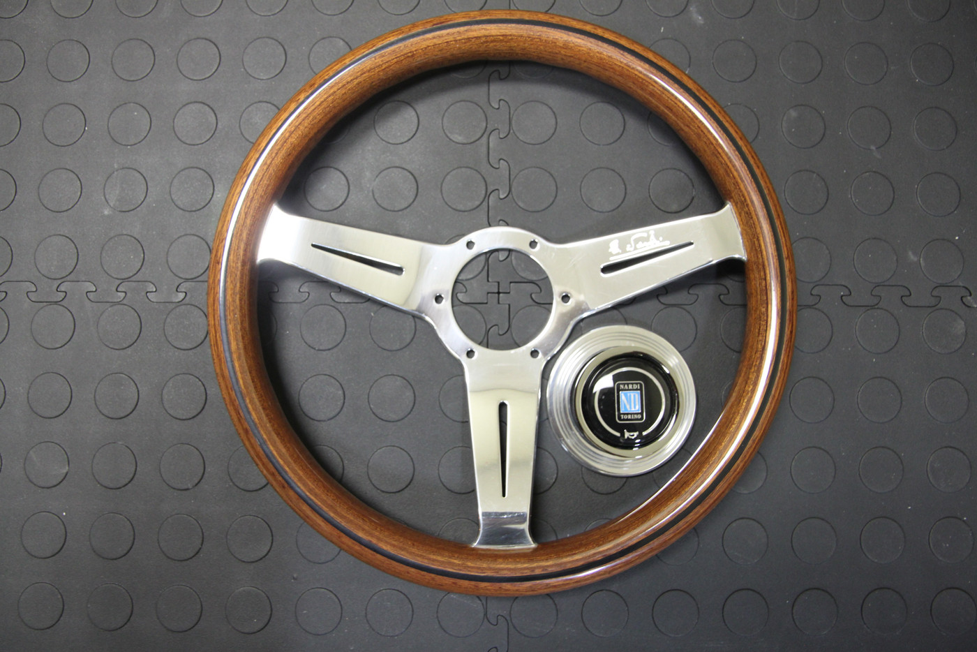 Nardi Classico Steering Wheel 330MM Wood With Polished Spokes